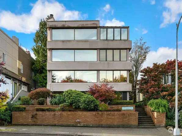 1627 California Avenue SW #2, Seattle, WA 98116