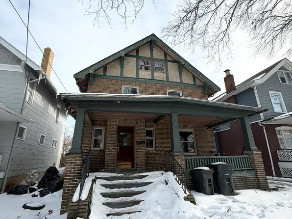 3401 W 95th St, Cleveland, OH 44102