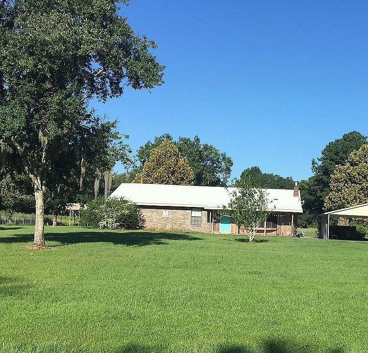 1st image of 142 NW Samme Ct
