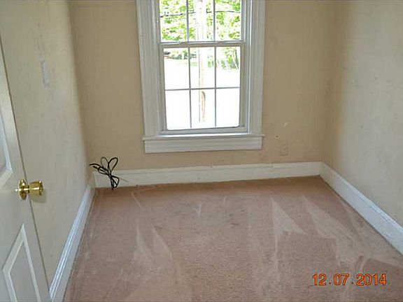 5th image of 1515 Des Moines Ave