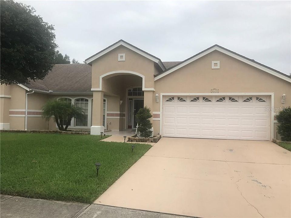 1st image of 2610 Hawthorne Ln