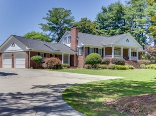 5 Blue Mist Dr, Greenville, SC 29611