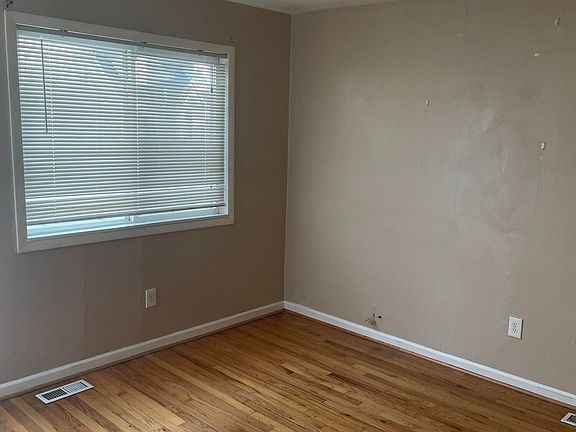 2nd image of 23523 Stewart Ave