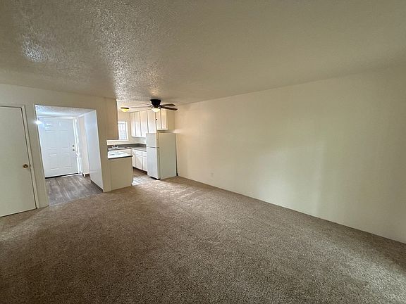 5th image of 528 SW Levens St APT 4