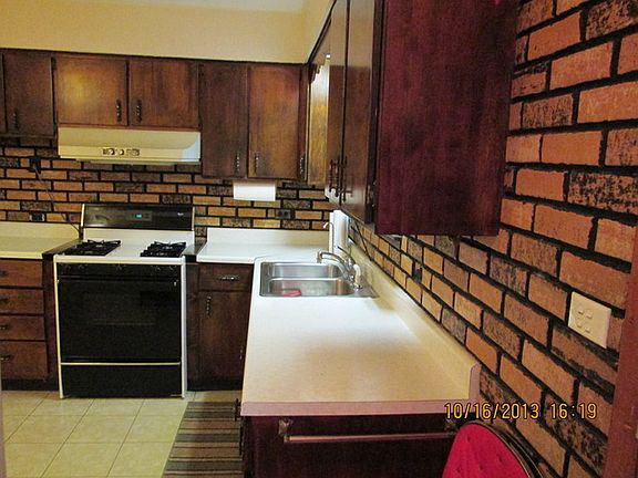 4th image of 411 Forest Preserve Dr