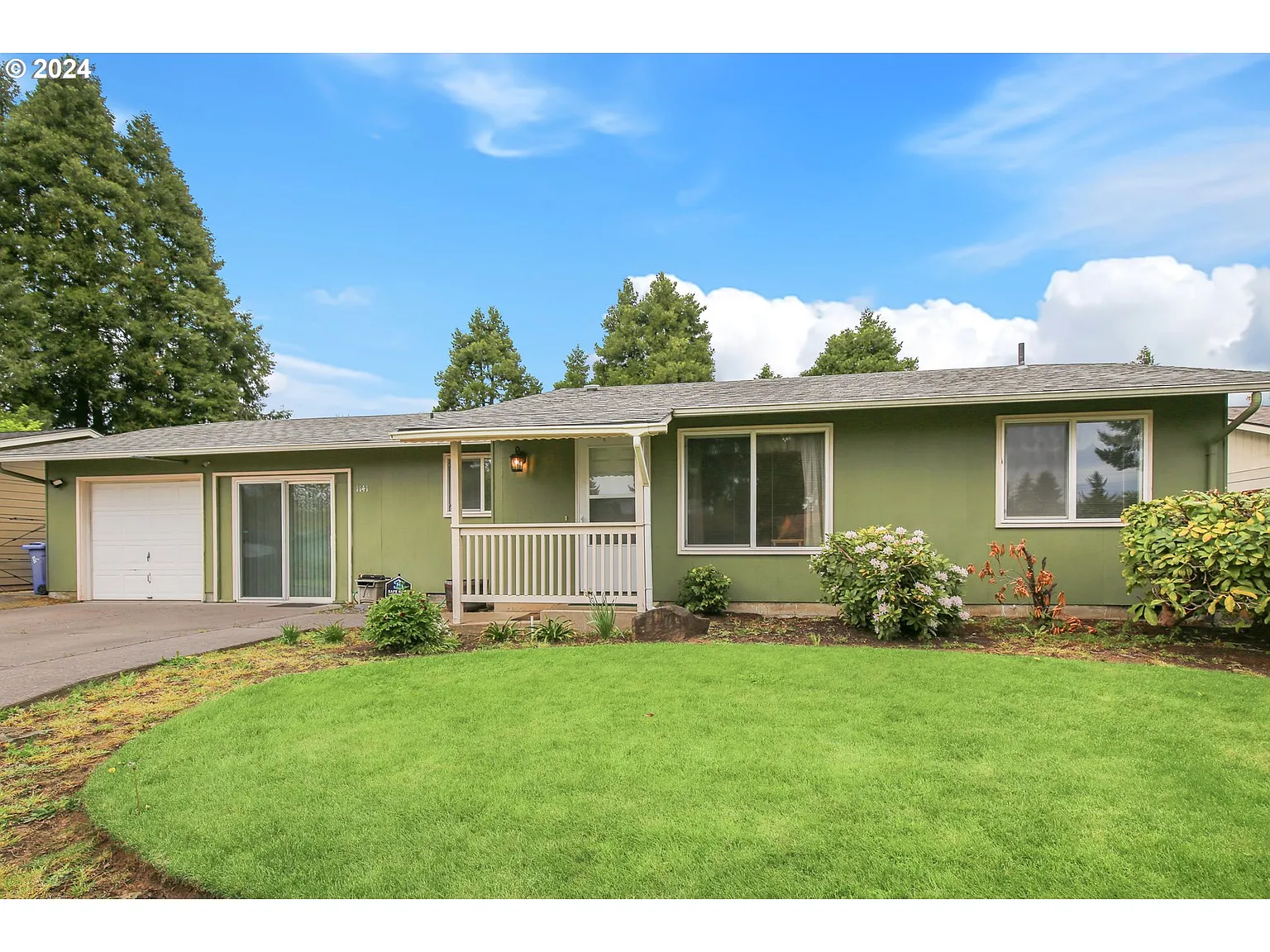 1141 Skipper Ave photo 1