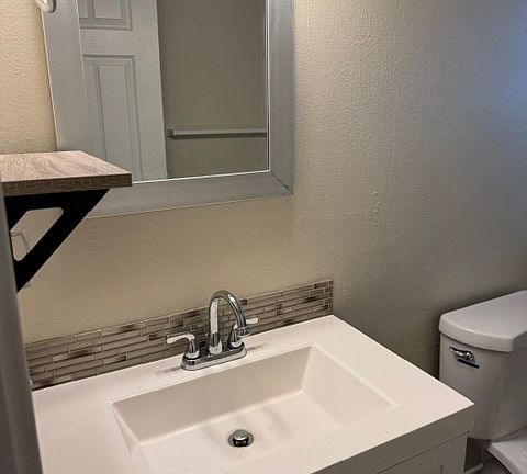 5th image of 2714 K St APT 2