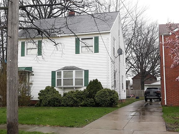 2nd image of 21200 Goller Ave