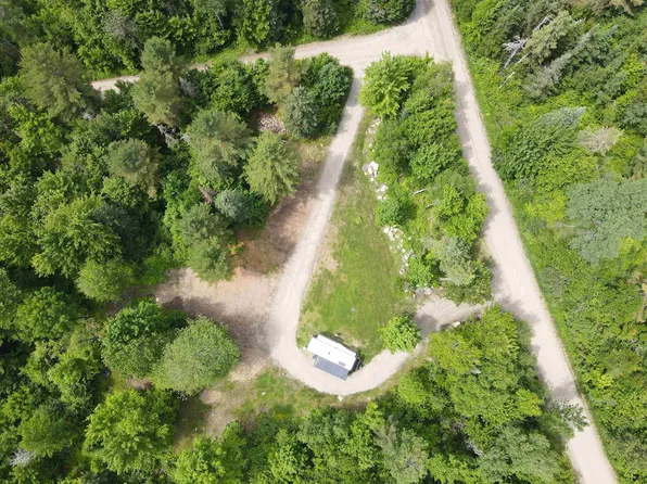 9 Leblanc Road, Wheelock, VT 05851