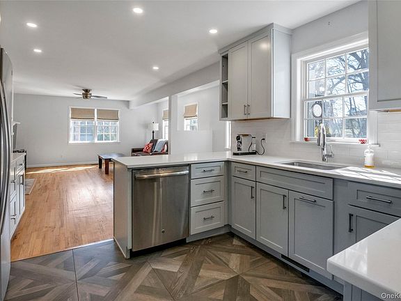 5th image of 40 Brook Street