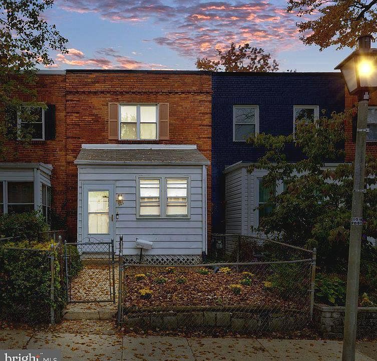 1st image of 121 Wesmond Dr