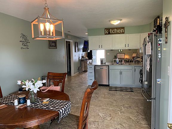 4th image of 1702 Dogwood Ct