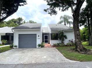 124 Sandy Ln, Royal Palm Beach, FL 33411
