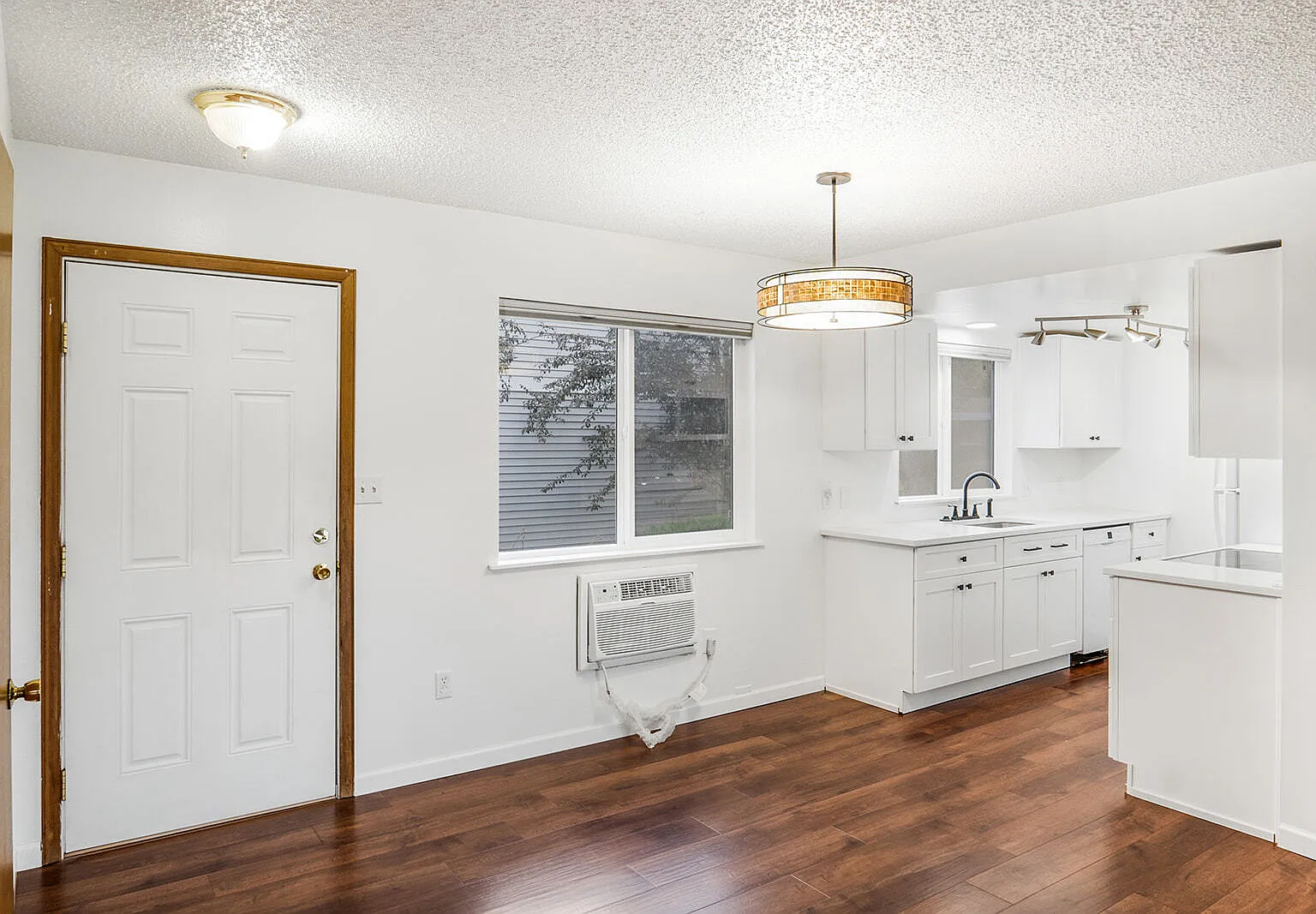 3914 South Regal Street - 101 — Photo 2