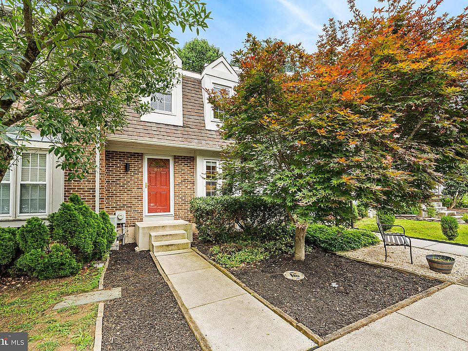 1st image of 847 Stockbridge Dr