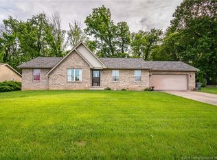 1208 Sandstone Dr, Jeffersonville, IN 47130
