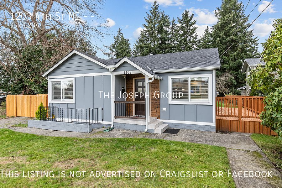 1st image of 1203 4th St NE