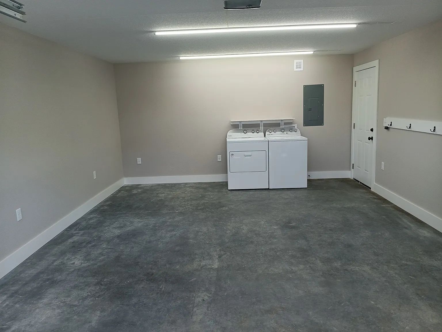 2 bed, 1100 sqft, $1,409 — Photo 3