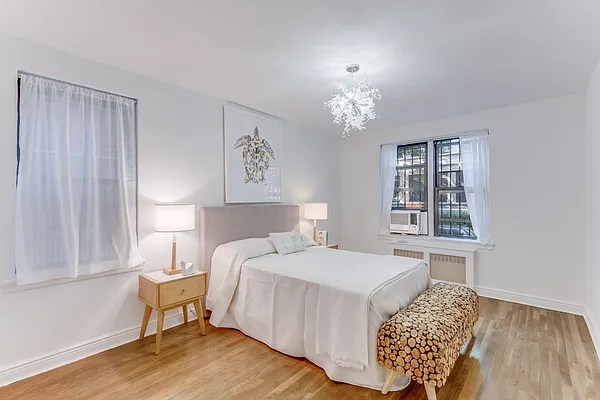 Sold by Compass | media 9