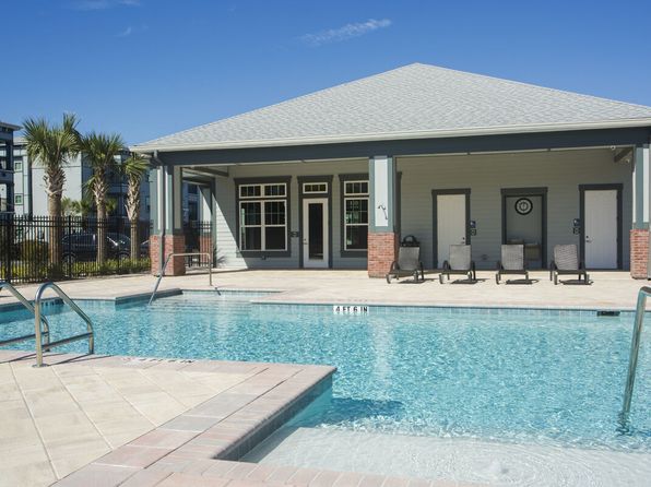 902 Delaney Cir #206