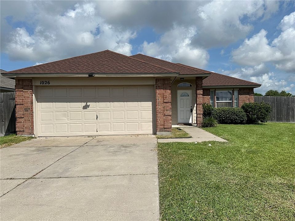 1st image of 1026 Sacramento Dr