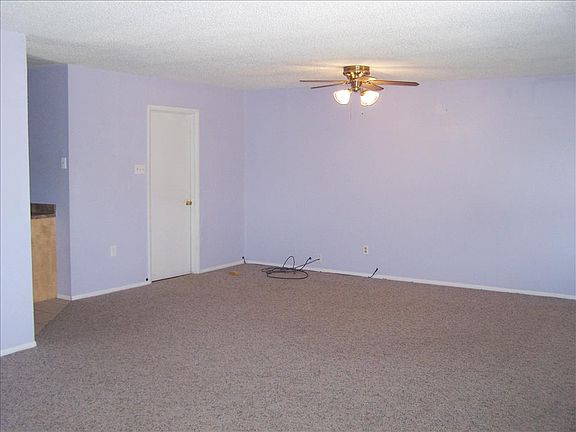 You'll love this big room