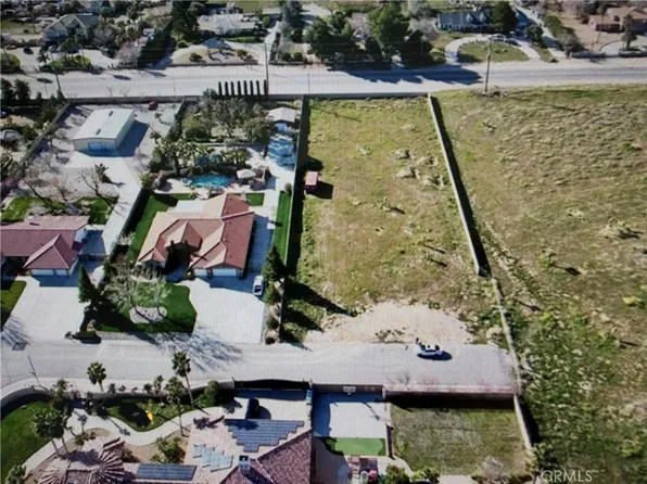 1 Desert Rose Dr #7, Lancaster, CA 93536