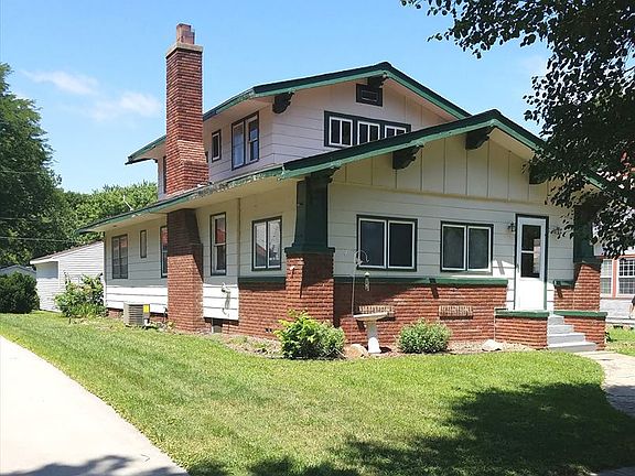 2nd image of 805 Marion Ave