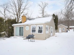 N6529 Harrison Rd, HILBERT, WI 54129