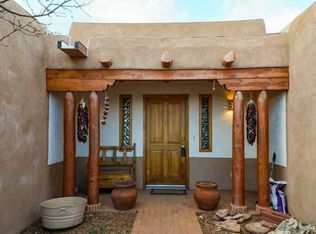 30 Estambre Rd, Santa Fe, NM 87508