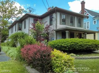 814 W South St APT 2, Kalamazoo, MI 49007