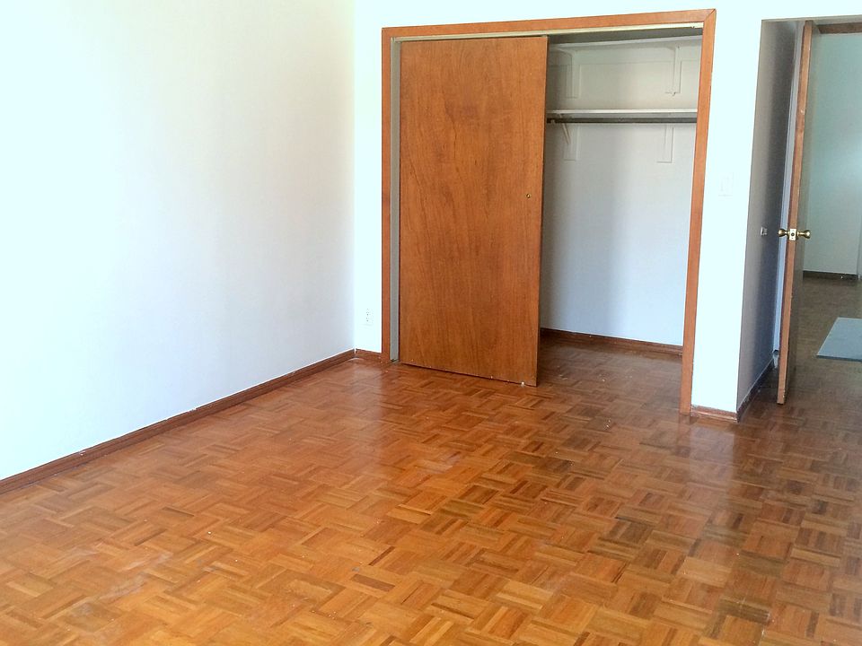 2nd image of 150 Grand St APT 2