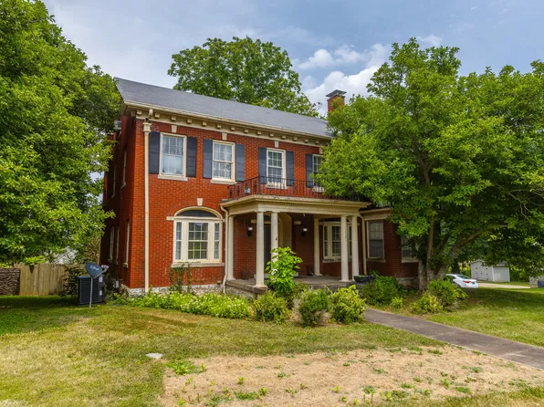 1121 W Lexington Ave, Winchester, KY 40391