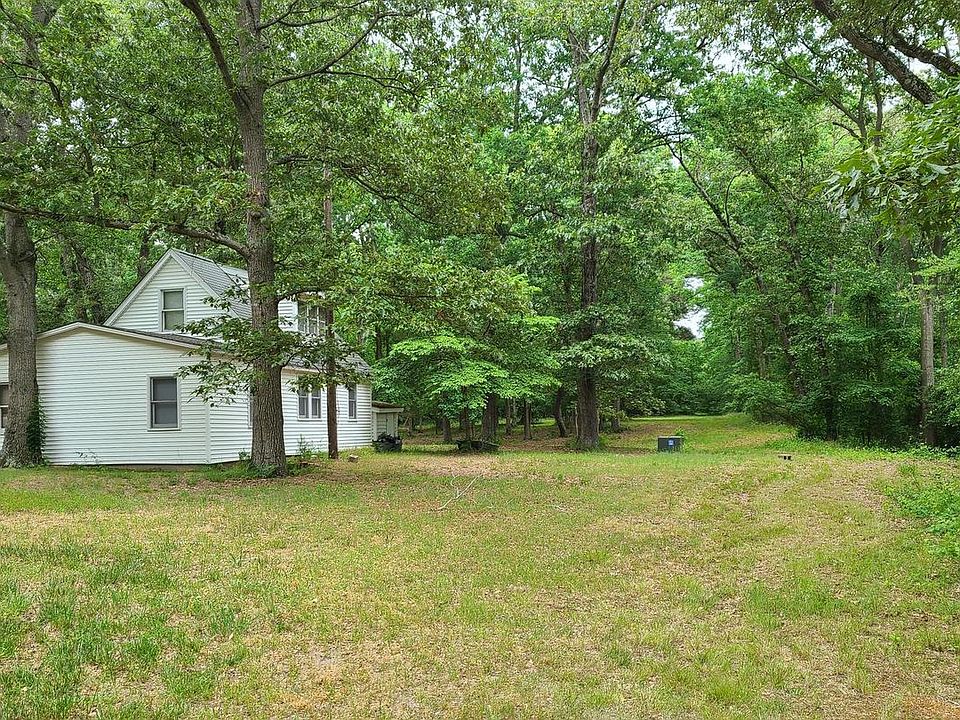 2nd image of 5241 River Rd