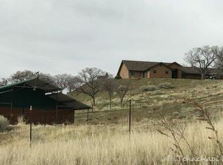 18550 Chalet Dr, Tehachapi, CA 93561