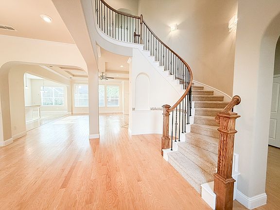2nd image of 7048 Fullerton Cir