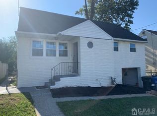 100 Ethel St, Metuchen, NJ 08840