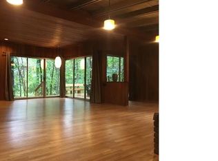 239 E Rocks Rd, Norwalk, CT 06851