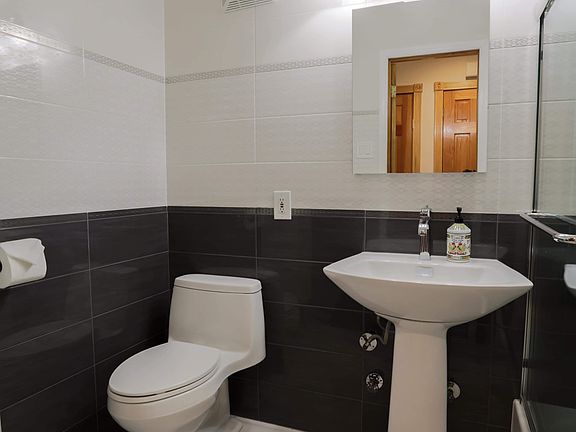 3rd image of 24046 70th Ave APT 1