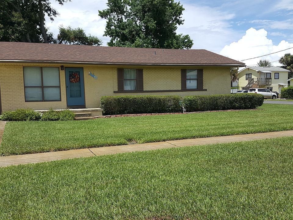 1st image of 703 16th Ave S