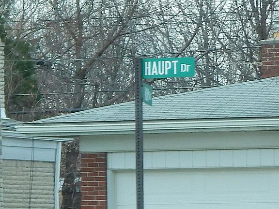 5th image of 13346 Haupt Dr