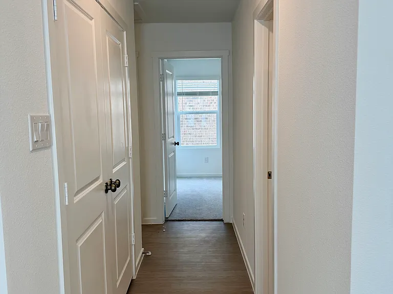 1332 Alfred St — Photo 17