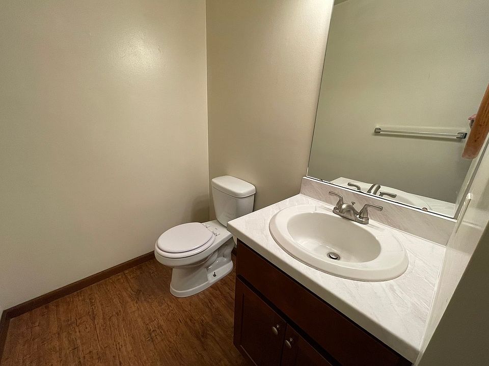 517 S Silverwood Ln APT C, Goshen, IN 46526 Zillow