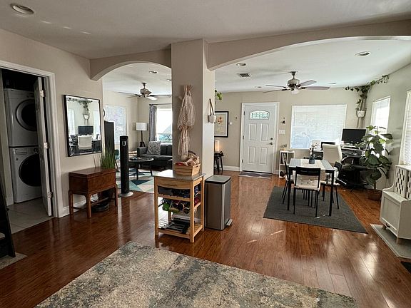 4th image of 612 N Excelda Ave