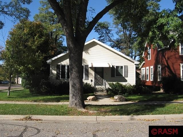 1st image of 424 Van Brunt St