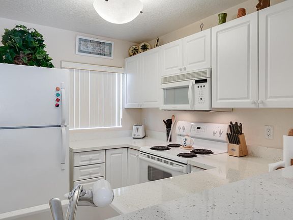 5th image of 504 Seaport Blvd #T162