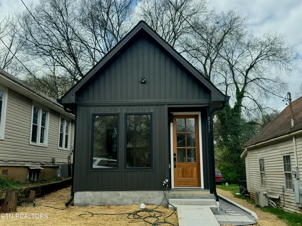 2217 Lincoln St, Knoxville, TN 37920