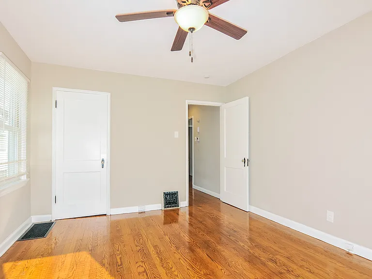 4221 Schiller Pl — Photo 10