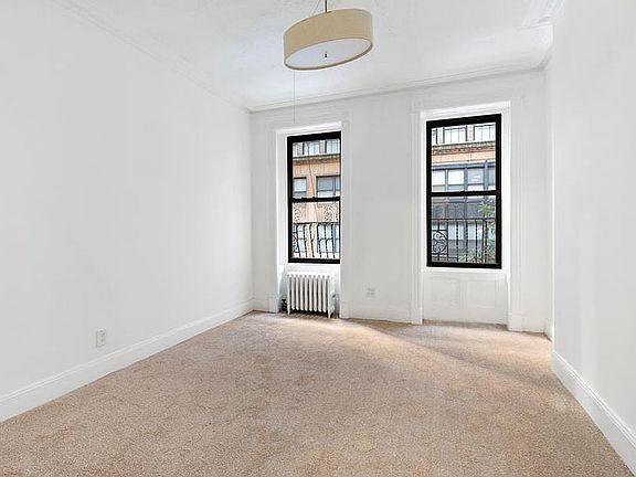 2nd image of 318 W 36th St APT 3A