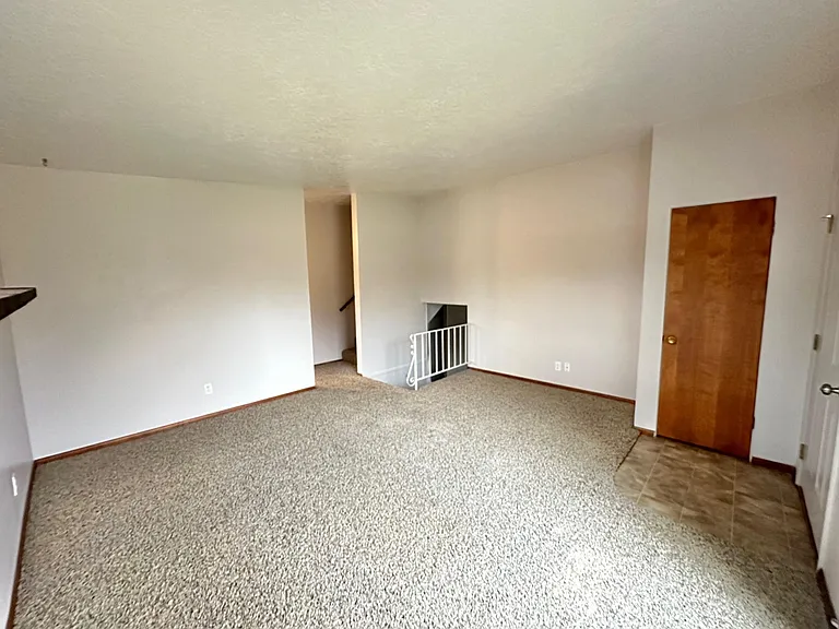 3548 W Meadow Pl — Photo 4